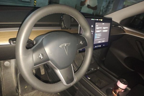 Tesla Model Y 2022, 45800 км, за 23594 USD - фото 9