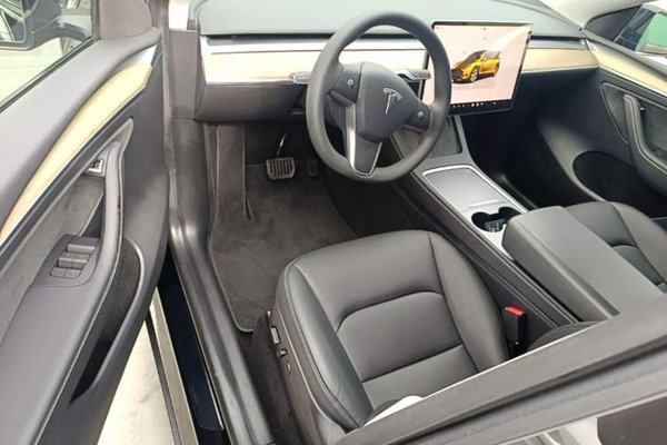 Tesla Model Y 2022, 48500 км, за 26597 USD - фото 19