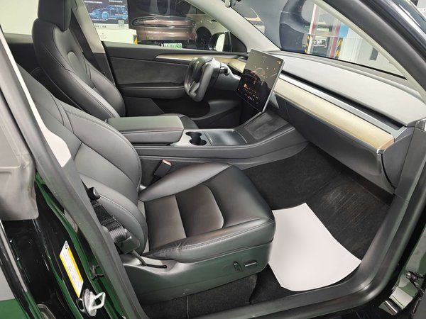 Tesla Model Y 2022, 54200 км, за 26299 USD - фото 15