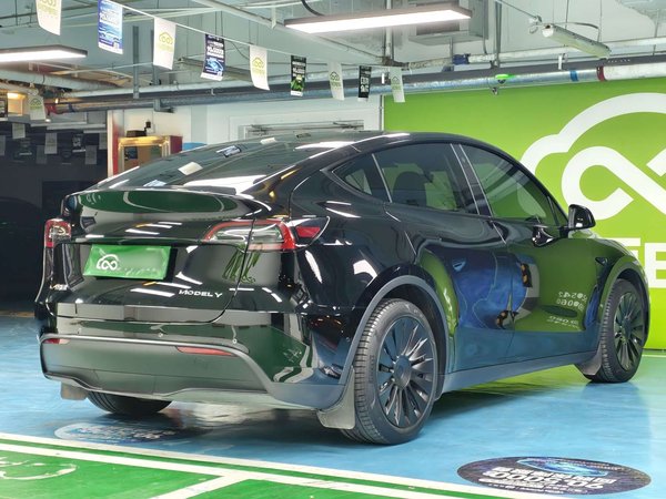 Tesla Model Y 2022, 54200 км, за 26299 USD