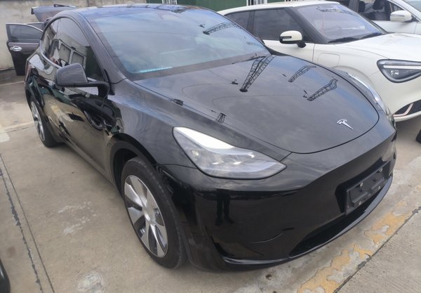 Tesla Model Y 2022, 54400 км, за 25282 USD