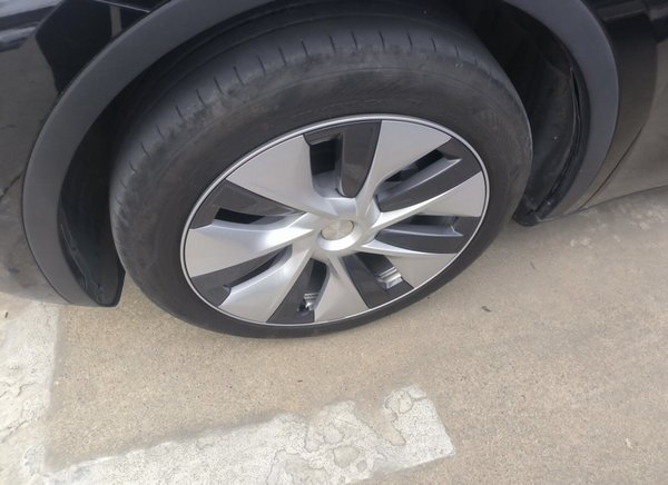 Tesla Model Y 2022, 54400 км, за 25282 USD - фото 10