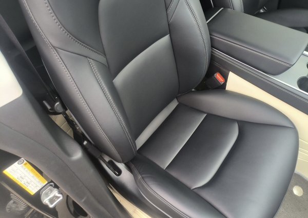 Tesla Model Y 2022, 54400 км, за 25282 USD - фото 12