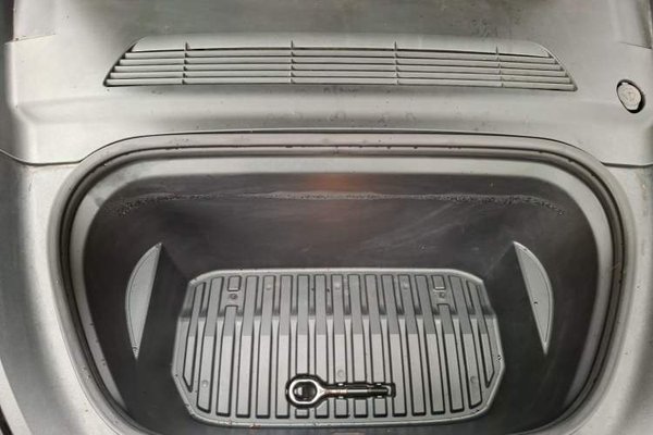 Tesla Model Y 2022, 59600 км, за 26758 USD - фото 21