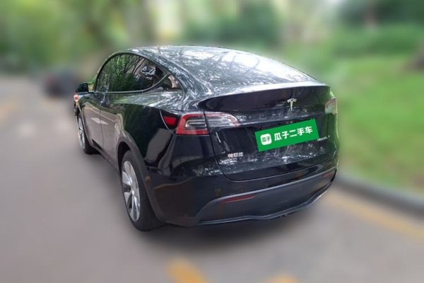 Tesla Model Y 2022, 59600 км, за 26758 USD