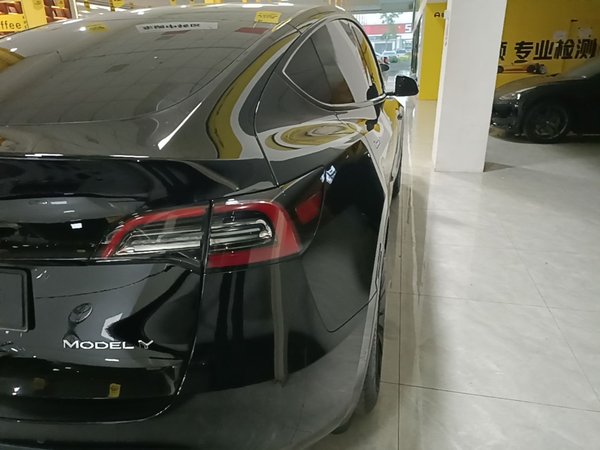 Tesla Model Y 2022, 60400 км, за 27343 USD - фото 7