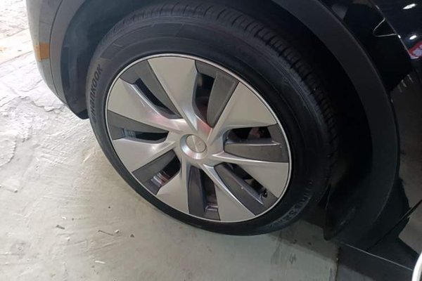 Tesla Model Y 2022, 64200 км, за 24968 USD - фото 10