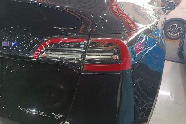 Tesla Model Y 2022, 64200 км, за 24968 USD - фото 9