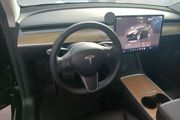 Tesla Model Y 2022, 64200 км, за 24968 USD - фото 13