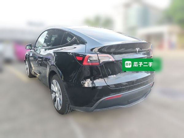 Tesla Model Y 2022, 64200 км, за 24973 USD