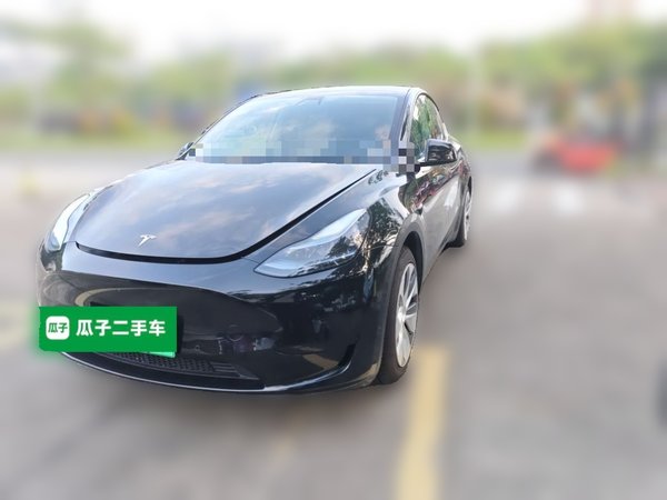 Tesla Model Y · 2022 год