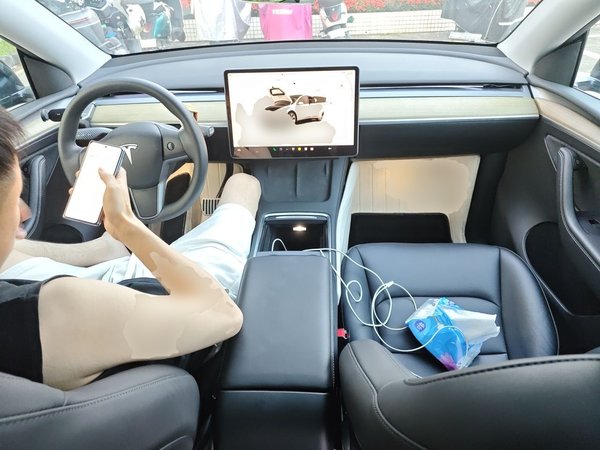 Tesla Model Y 2022, 64200 км, за 24973 USD - фото 10