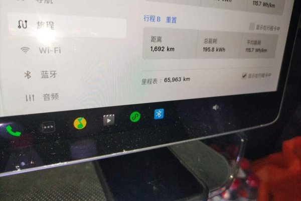 Tesla Model Y 2022, 66000 км, за 25450 USD - фото 11