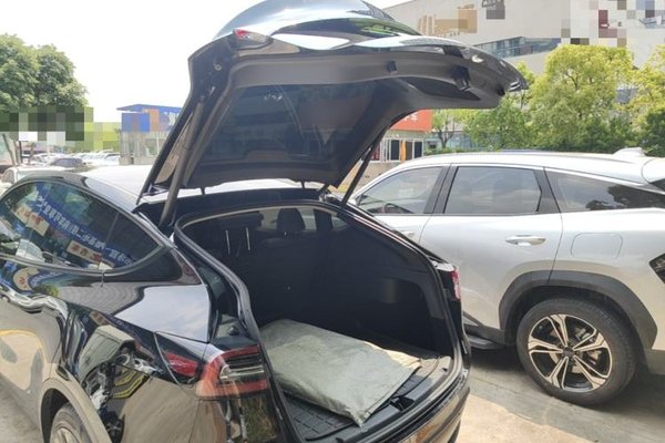 Tesla Model Y 2022, 70200 км, за 26346 USD - фото 22