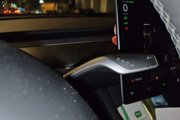 Tesla Model Y 2022, 73900 км, за 24047 USD - фото 14