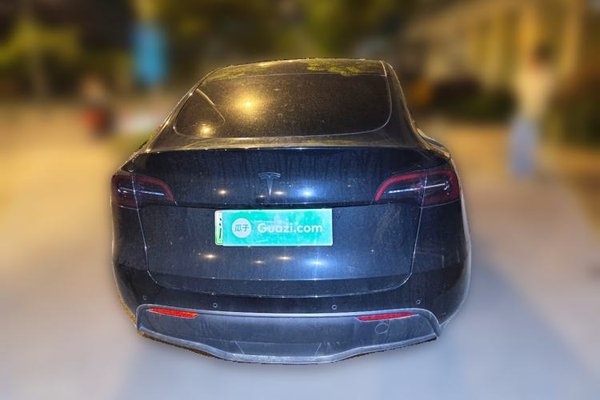 Tesla Model Y 2022, 73900 км, за 24047 USD