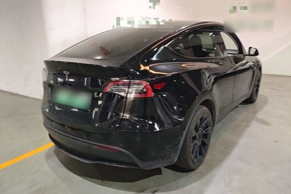 Tesla Model Y 2022, 76800 км, за 24881 USD - фото 6