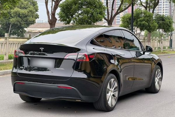 Tesla Model Y 2022, 80500 км, за 24834 USD - фото 17