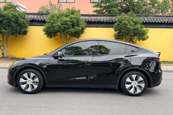 Tesla Model Y 2022, 80500 км, за 24834 USD - фото 18