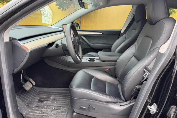 Tesla Model Y 2022, 80500 км, за 24834 USD - фото 32