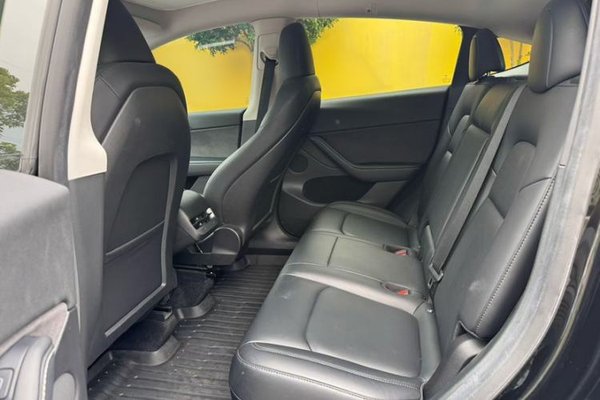 Tesla Model Y 2022, 80500 км, за 24834 USD - фото 33