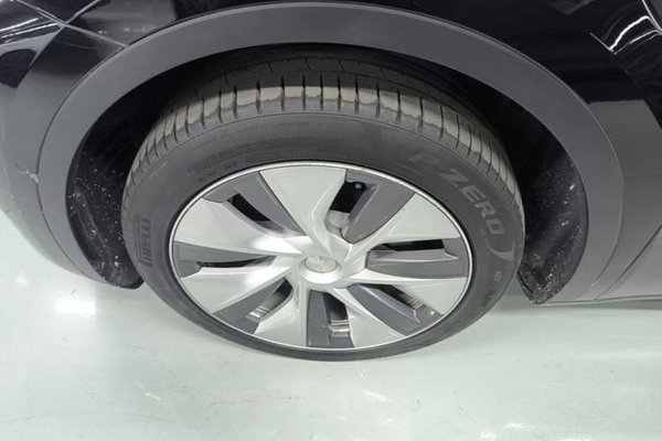 Tesla Model Y 2022, 80500 км, за 24834 USD - фото 10