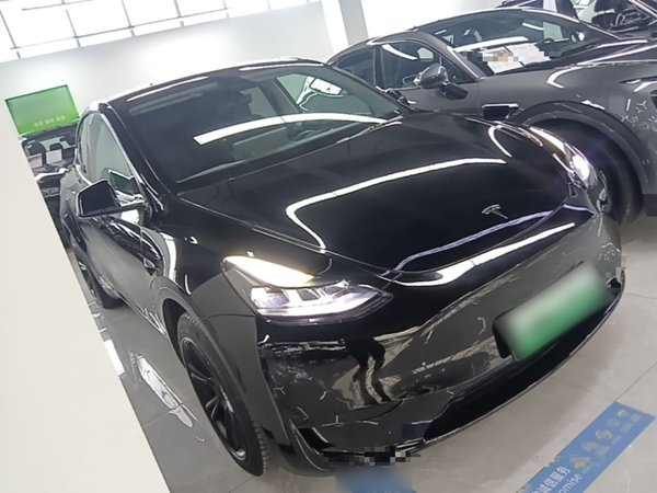 Tesla Model Y 2022, 81500 км, за 25445 USD