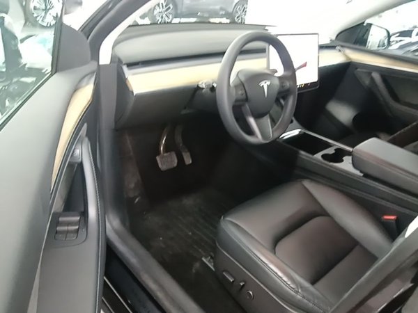 Tesla Model Y 2022, 81500 км, за 25445 USD - фото 19