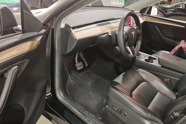 Tesla Model Y 2022, 82600 км, за 24052 USD - фото 18