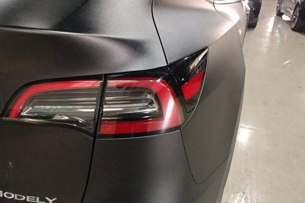 Tesla Model Y 2022, 82600 км, за 24052 USD - фото 9