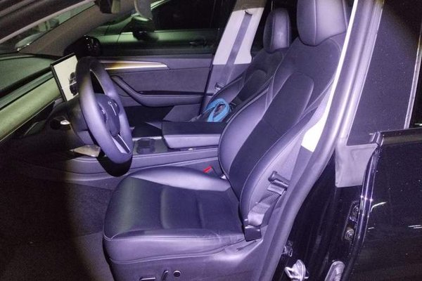 Tesla Model Y 2022, 87200 км, за 24968 USD - фото 16