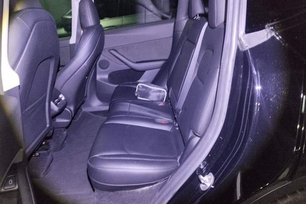 Tesla Model Y 2022, 87200 км, за 24968 USD - фото 18