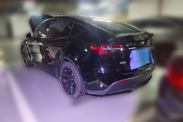 Tesla Model Y 2022, 87200 км, за 24968 USD