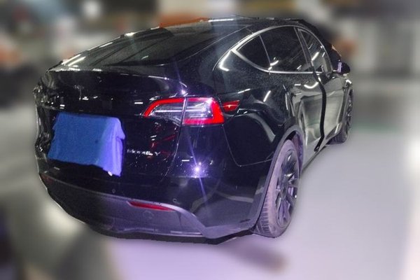 Tesla Model Y 2022, 87200 км, за 24968 USD - фото 6