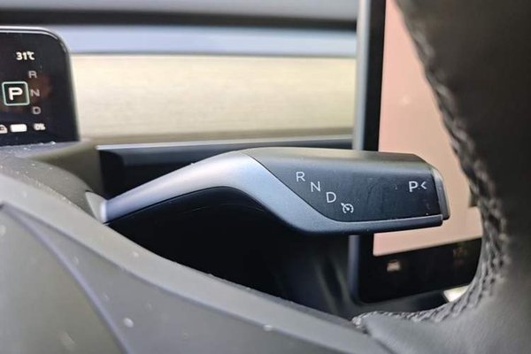 Tesla Model Y 2022, 87400 км, за 24903 USD - фото 16