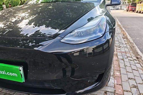 Tesla Model Y 2022, 87400 км, за 24903 USD - фото 8