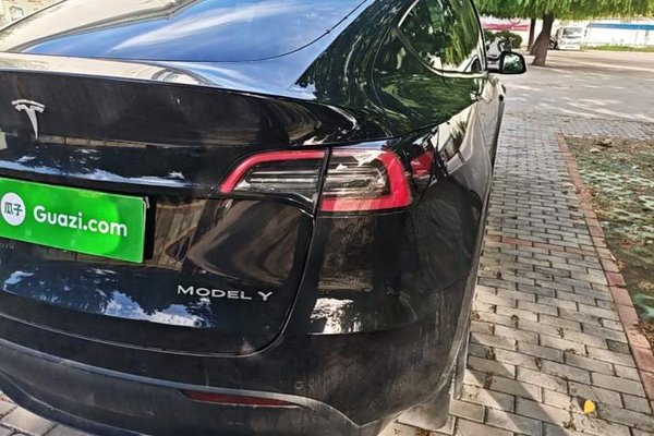 Tesla Model Y 2022, 87400 км, за 24903 USD - фото 9