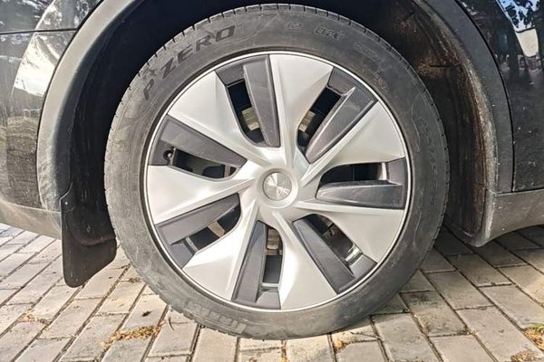 Tesla Model Y 2022, 87400 км, за 24903 USD - фото 11