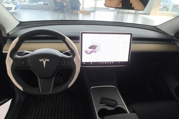Tesla Model Y 2022, 89600 км, за 24338 USD - фото 12
