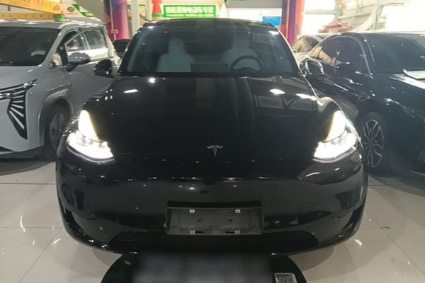 Tesla Model Y 2022, 96900 км, за 25852 USD