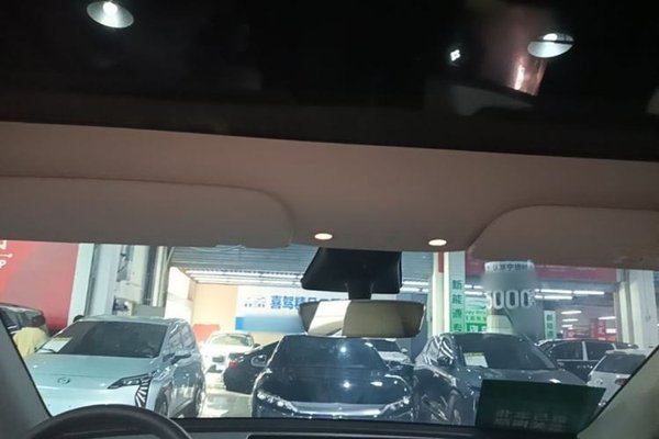 Tesla Model Y 2022, 96900 км, за 25852 USD - фото 21