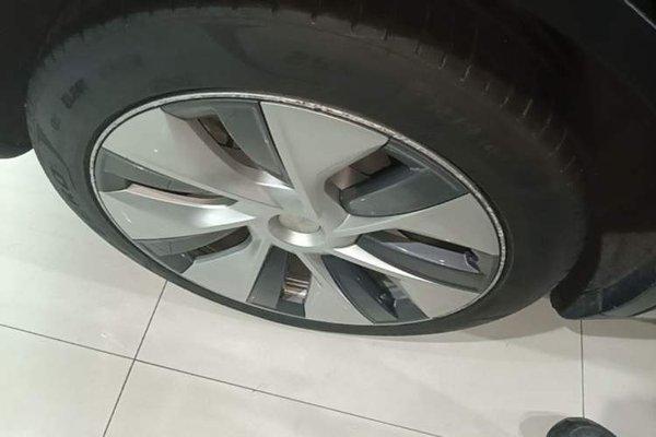 Tesla Model Y 2022, 96900 км, за 25852 USD - фото 11