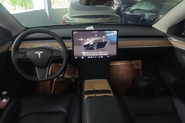 Tesla Model Y 2022, 99800 км, за 25559 USD - фото 12