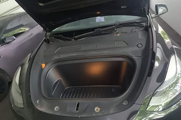 Tesla Model Y 2022, 99800 км, за 25559 USD - фото 24