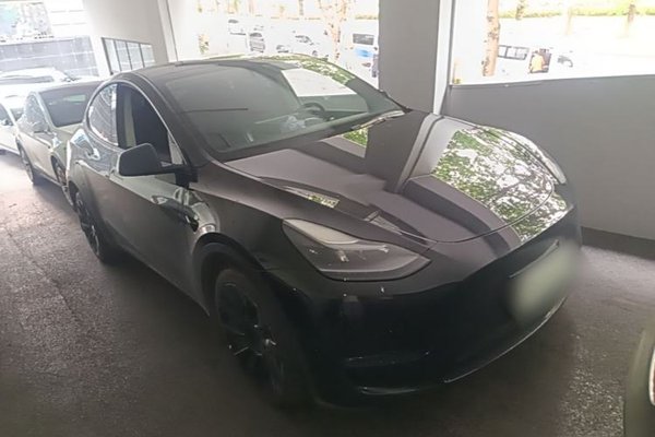 Tesla Model Y 2022, 99800 км, за 25559 USD