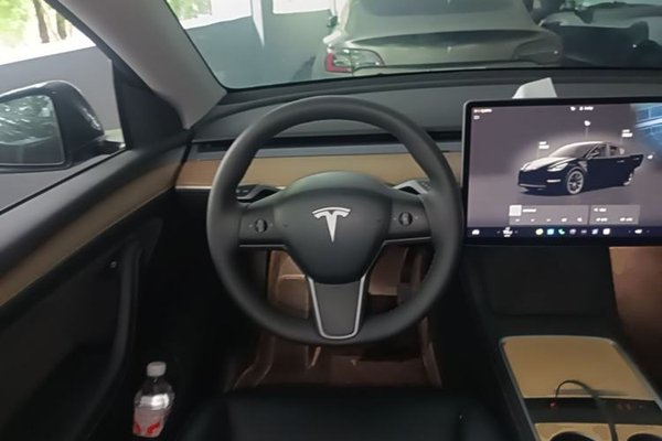 Tesla Model Y 2022, 99800 км, за 25559 USD - фото 13