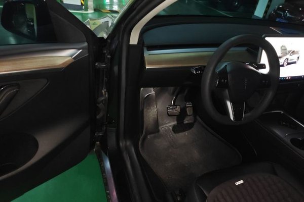 Tesla Model Y 2022, 27400 км, за 26179 USD - фото 19