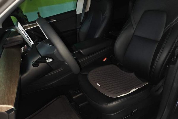 Tesla Model Y 2022, 27400 км, за 26179 USD - фото 14