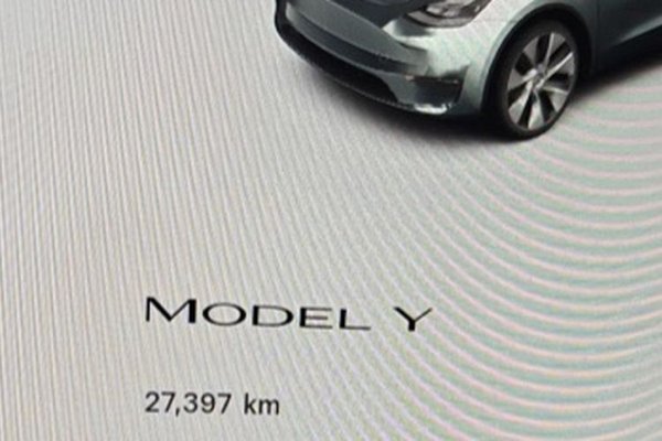 Tesla Model Y 2022, 27400 км, за 26179 USD - фото 11