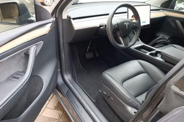 Tesla Model Y 2022, за 26069 USD - фото 19